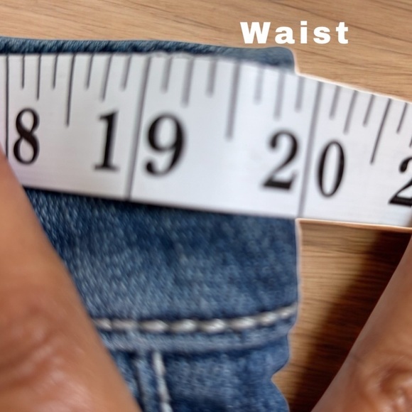 Women’s BKE Buckle Blue Jean Denim Culture Short Stretch Shorts Lemmon EUC 33 - Picture 8 of 16